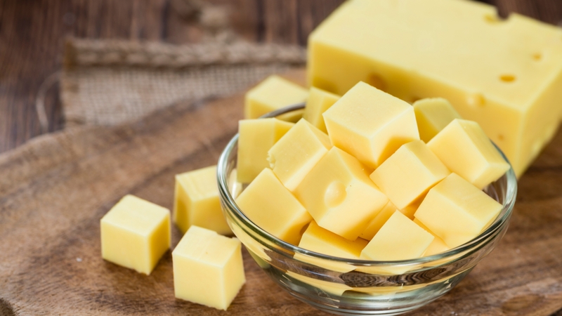 Bé mấy tháng ăn được phô mai tách muối? Lợi ích và một số lưu ý cha mẹ cần biết 3