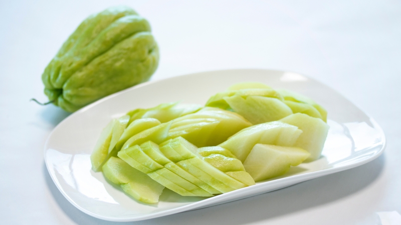 Bé mấy tháng ăn được quả su su? Cách cho bé ăn su su an toàn và lợi ích sức khỏe 4