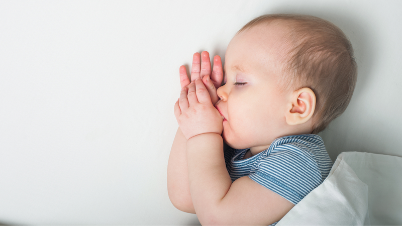 Bé tiêm 6 trong 1 về ngủ li bì, ngủ nhiều hơn bình thường liệu có sao không? 3