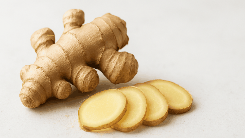 Nhờ đặc tính làm ấm, gừng tươi giúp kích thích lưu thông máu trong cơ thể