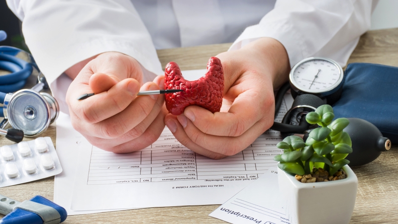 Bệnh cường giáp ở phụ nữ có nguy hiểm không? Các triệu chứng 4