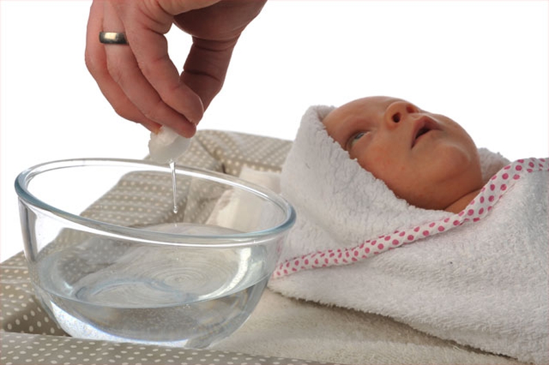 Cách chữa bệnh khô mắt ở trẻ em mà phụ huynh nên biết 2