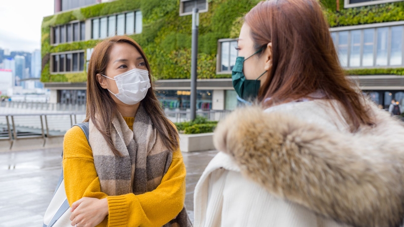 Người bệnh cần đeo khẩu trang khi tiếp xúc với người xung quanh