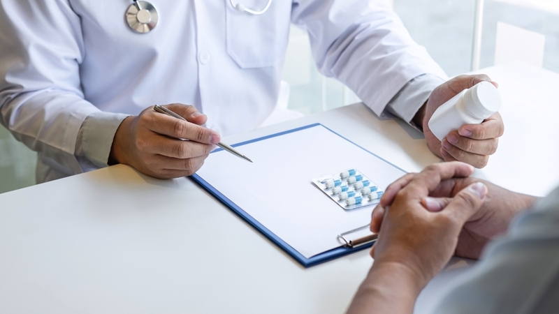 Thuốc ức chế miễn dịch và kháng viêm giúp kiểm soát lupus giai đoạn cuối