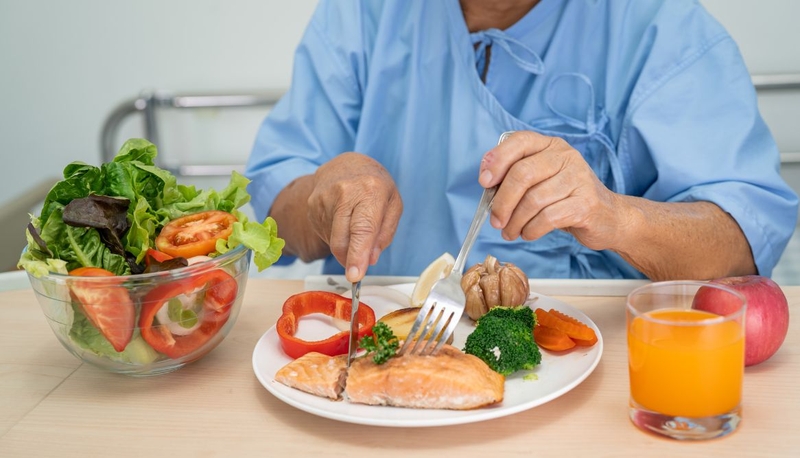 Bệnh mạch vành nên ăn gì? Bí quyết ăn đúng để sống khỏe 1