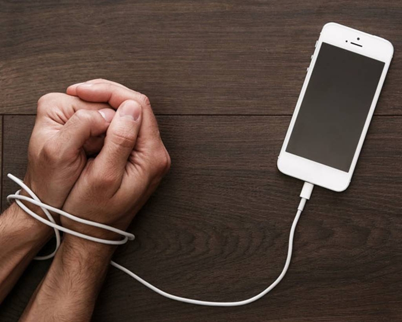 Bệnh nghiện điện thoại: Nguy cơ sức khỏe và giải pháp khắc phục 4