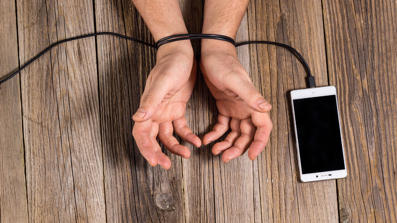 Bệnh nghiện điện thoại: Nguy cơ sức khỏe và giải pháp khắc phục 5