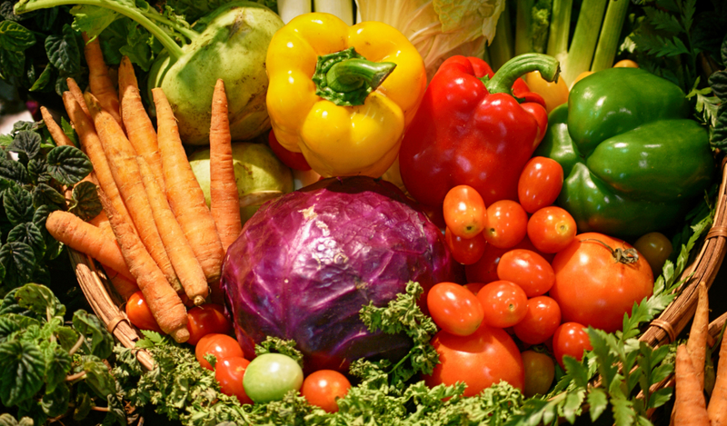 Nên ăn gì sau khi mổ bong võng mạc?