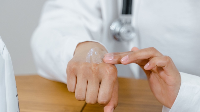 Bệnh sùi mào gà có nguy hiểm không? Các cách điều trị hiệu quả 3