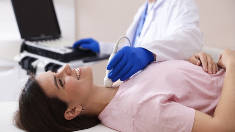 Bệnh nhân tuyến giáp nên sống lành mạnh và tái khám định kỳ để kiểm soát bệnh hiệu quả