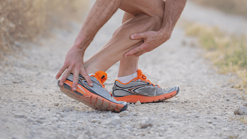 Bị bong gân cổ chân nên ăn gì để nhanh lành vết thương 1