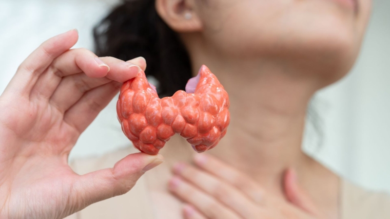 Người bệnh bướu cổ nên chú ý ăn uống lành mạnh