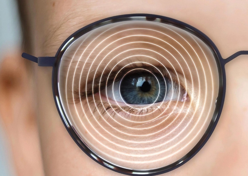 Bị cận 3 độ có nên đeo kính thường xuyên? 4