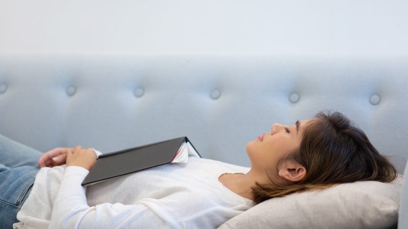 Bị cận ngồi trước máy có nên đeo kính hay không? 4