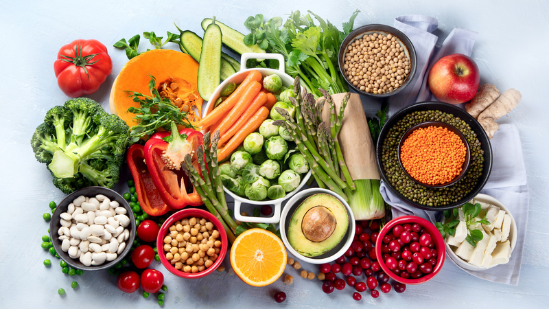 Một chế độ ăn hợp lý có thể góp phần cải thiện đáng kể chỉ số cholesterol sau vài tháng duy trì