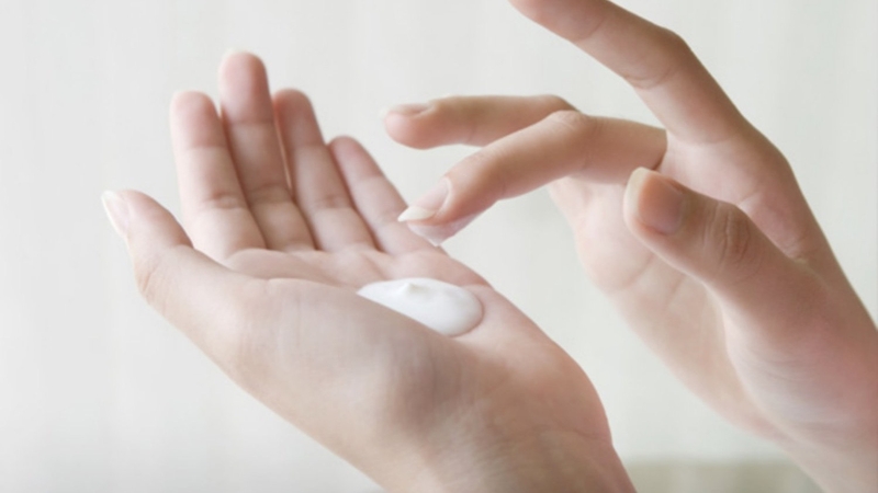 bi-mat-xoa-sach-vet-ran-da-o-bap-tay-lay-lai-lan-da-min-mang 2