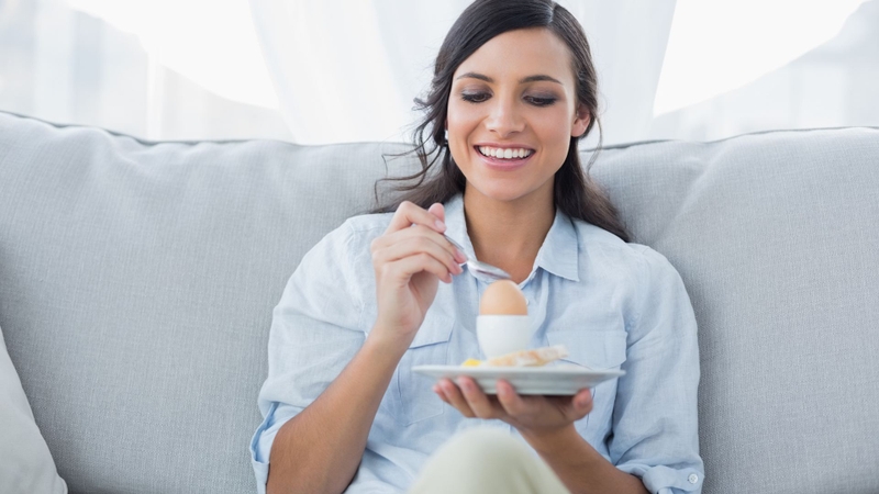 Bị mụn nhọt có nên ăn trứng không? Ăn điều độ không gây hại và còn bổ sung dưỡng chất