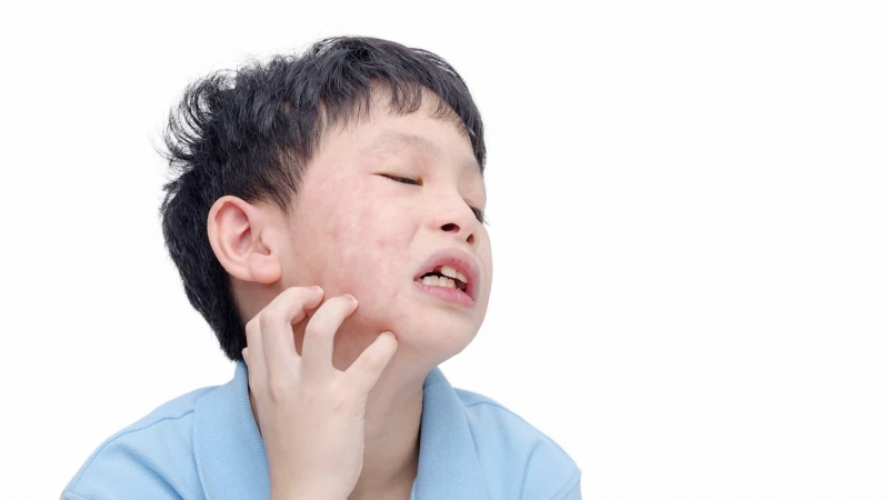 bi-quai-bi-luc-nho-co-anh-huong-gi-khong-giai-dap-cho-cha-me-lo-au 2