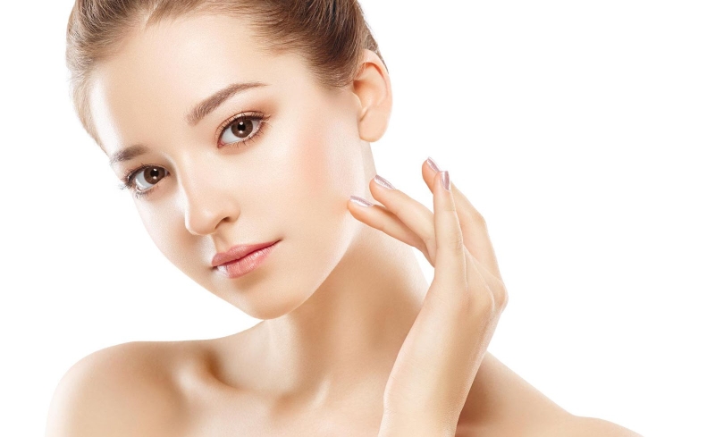 Bí quyết chọn kem dưỡng ẩm mùa hè cho da hỗn hợp1