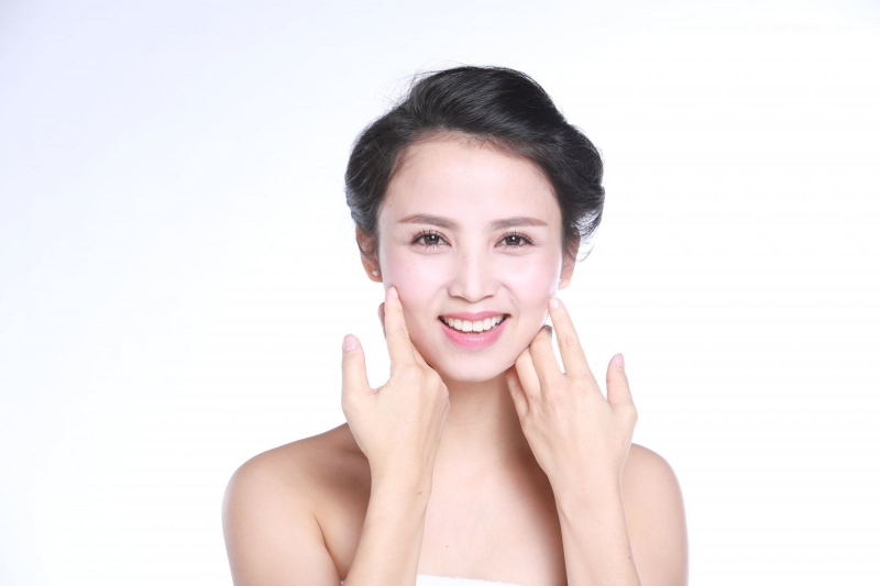 Bí quyết đắp mặt bằng sữa mẹ để làn da mịn màng, trắng sáng 2