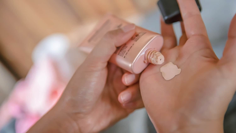 Bí quyết trang điểm cho khuôn mặt khi đang điều trị ung thư2