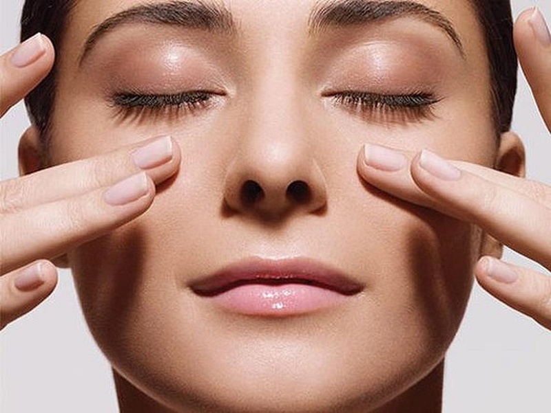 Những bí quyết trị khô mắt mang lại hiệu quả bất ngờ 2