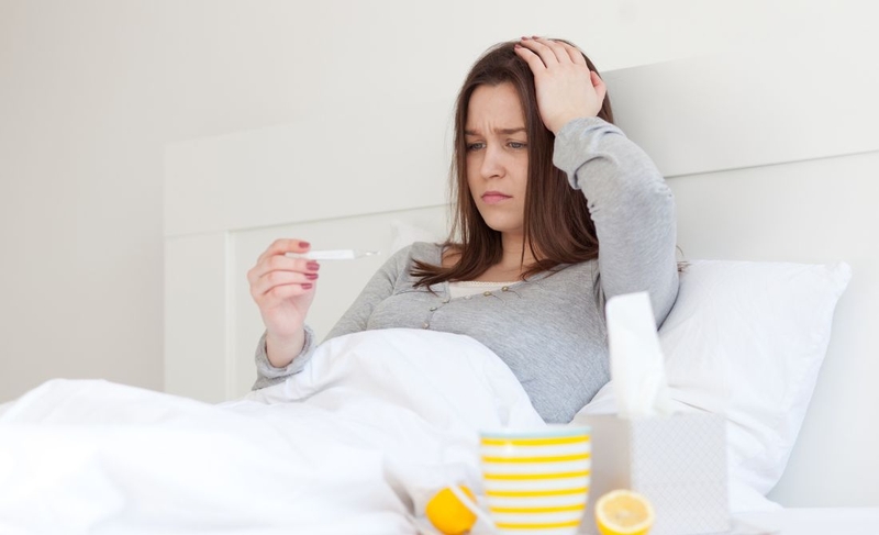 Bị sốt siêu vi có được gội đầu không? Nên gội đầu thế nào cho an toàn 1