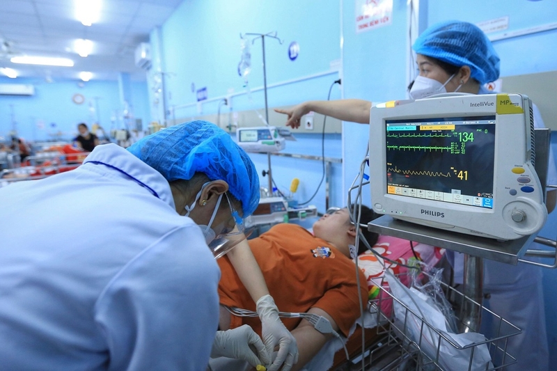 Bị sốt xuất huyết ngày thứ 7 đã qua giai đoạn nguy hiểm chưa? 2