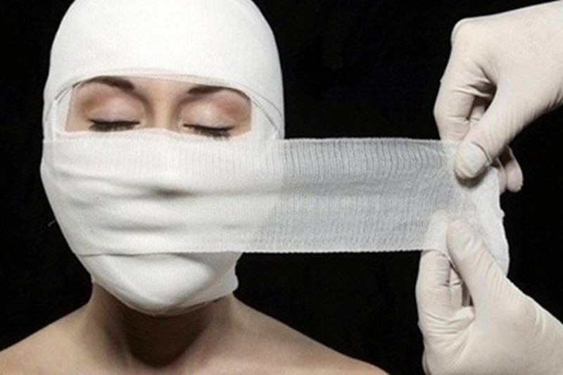 Bị tê nửa mặt bên phải do đâu? 3