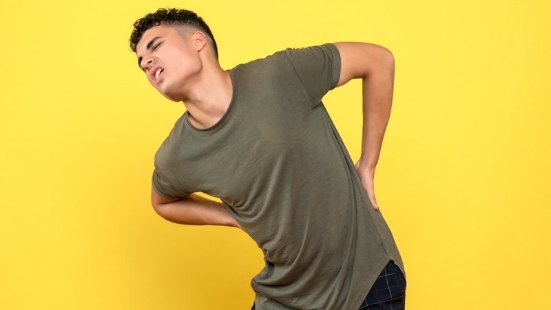 Bị thoát vị đĩa đệm có nên đi bộ không là thắc mắc của nhiều người bệnh hiện nay