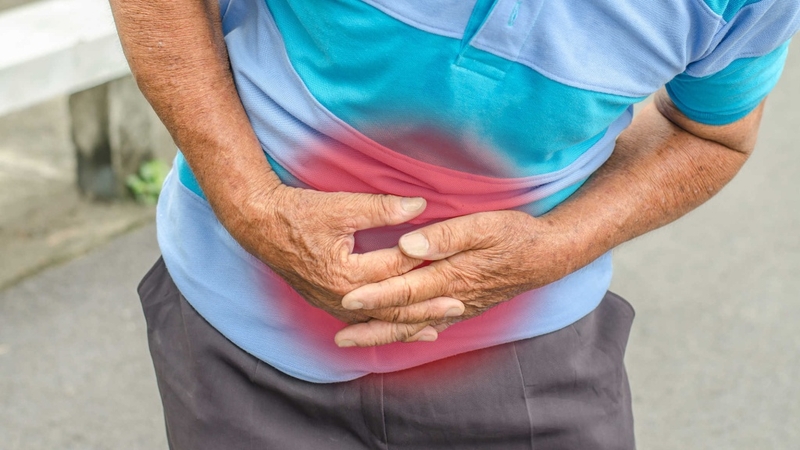 Bị thủng dạ dày có nguy hiểm không và cách điều trị như thế nào? 2