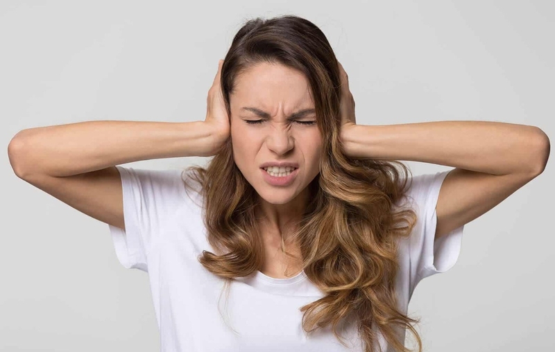 Bị ù tai khi đi xe: Nguyên nhân là gì và xử lí như thế nào? 1