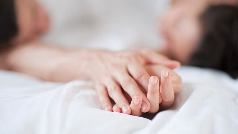 Bị viêm đại tràng quan hệ có được không