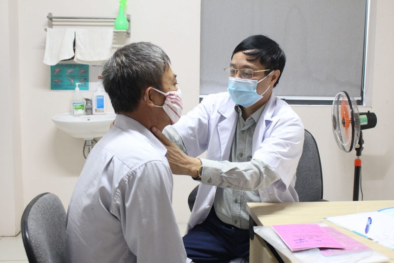 Biện pháp xử lý sốt sau khi nhổ răng khôn 1