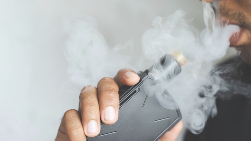 Biểu hiện của người hút thuốc lá điện tử về thể chất, hành vi, tinh thần 1