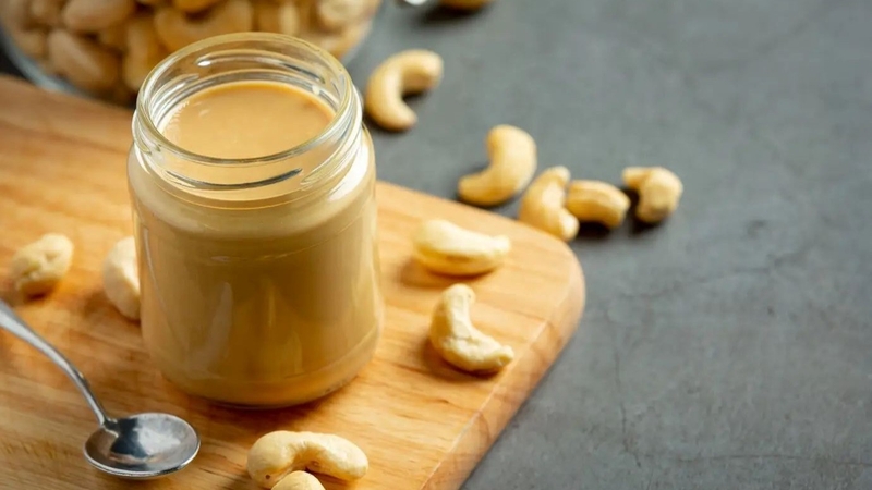 Bơ hạt điều chứa nhiều dưỡng chất và cung cấp nguồn năng lượng cao