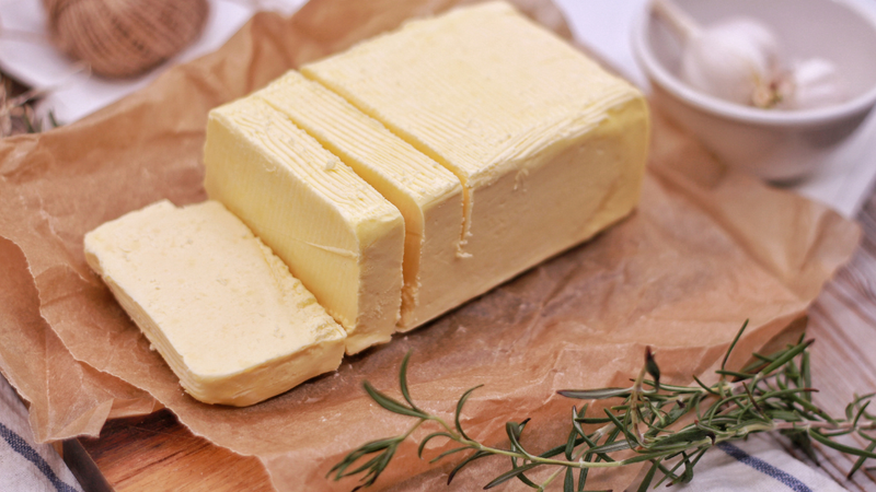 bo-lat-bao-nhieu-calo-loi-ich-va-rui-ro-trong-viec-tieu-thu-bo-lat 2