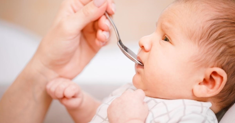 Bố mẹ cần làm gì khi trẻ sơ sinh bị nghẹt mũi, khò khè?4