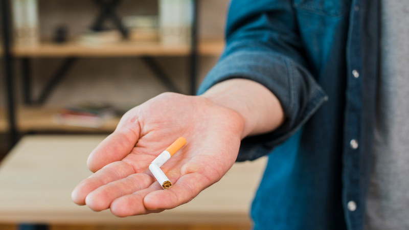 Bỏ thuốc lá 4 tuần: Giảm nguy cơ đột quỵ trước khi quá muộn 1