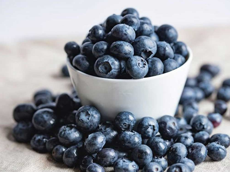 Bỏ túi 10 loại trái cây tốt cho bà bầu 3 tháng giữa của thai kỳ 1