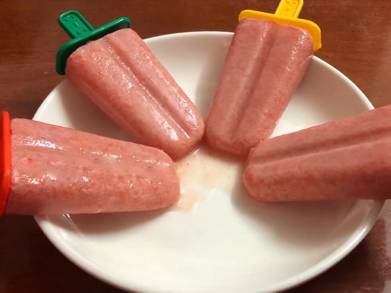 Bỏ túi 3 cách làm kem dưa hấu bổ dưỡng không cần máy 4