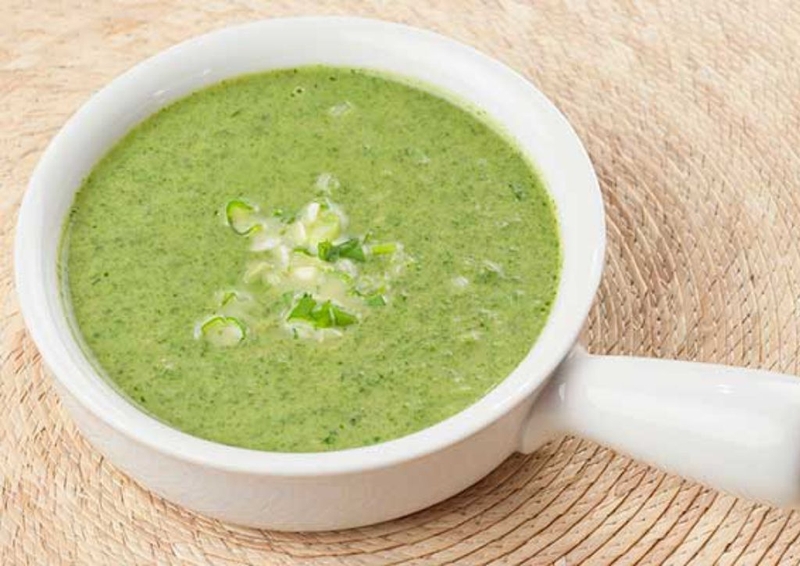 Bỏ túi cách nấu cháo cải bó xôi cho bé ăn dặm bao ngon và đủ chất&nbsp; 4