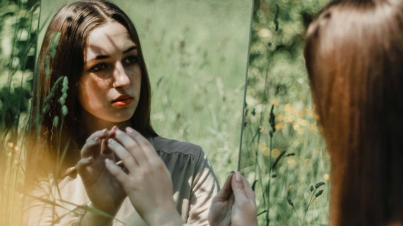 So sánh với người khác khiến người bệnh càng tự ti và cảm thấy thua kém