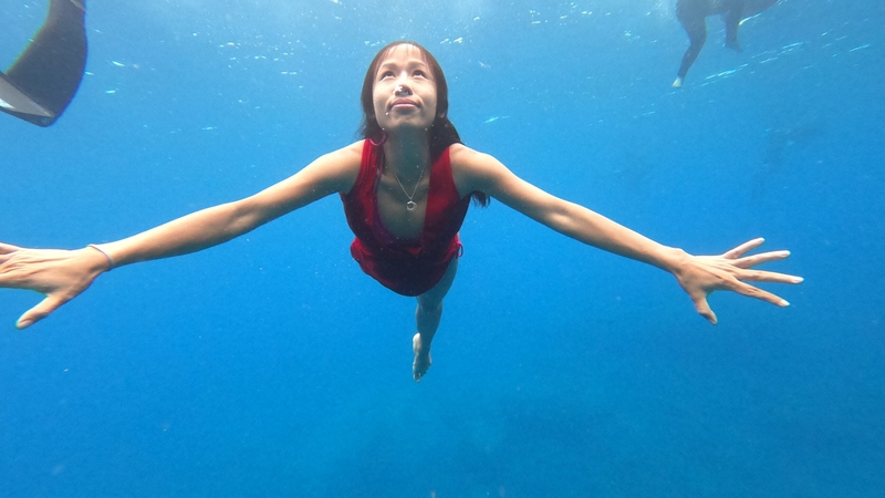 Bơi dưới nước có mở mắt được không? Giải đáp chi tiết nhất 2