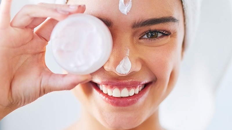 bôi tế bào gốc sau laser có tác dụng gì 3