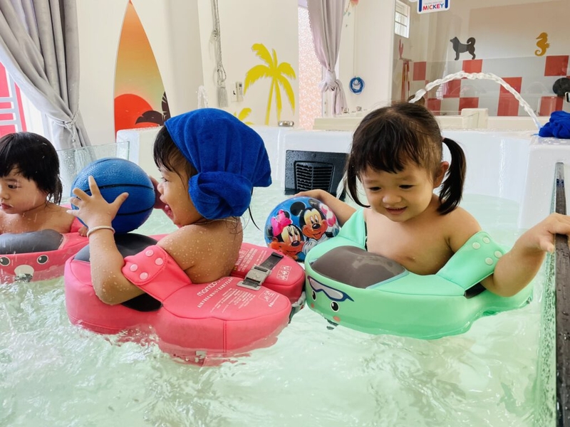 Bơi thủy liệu là gì? Bơi thủy liệu có tốt không?3