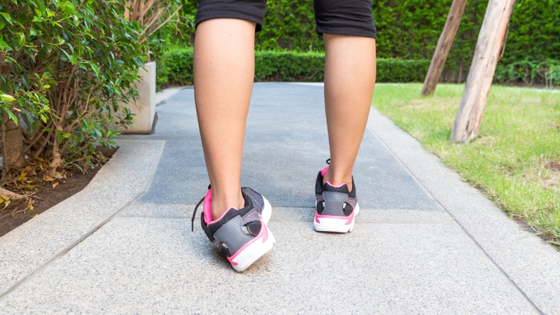 Bong gân cổ chân là gì?