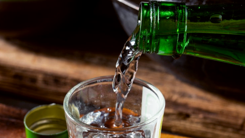 Bong gân có nên uống rượu không? Bổ sung thực phẩm nào khi bị bong gân 1