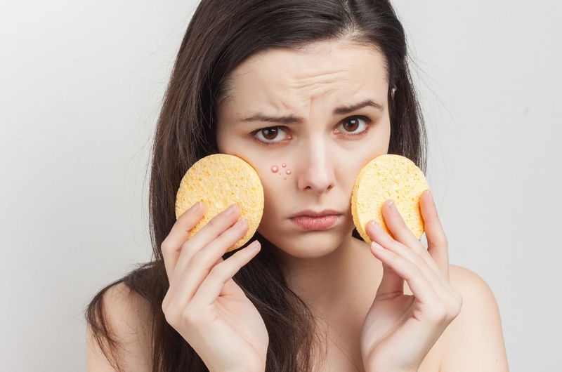 Bông rửa mặt có ưu điểm gì? Có nên sử dụng bông rửa mặt không 3