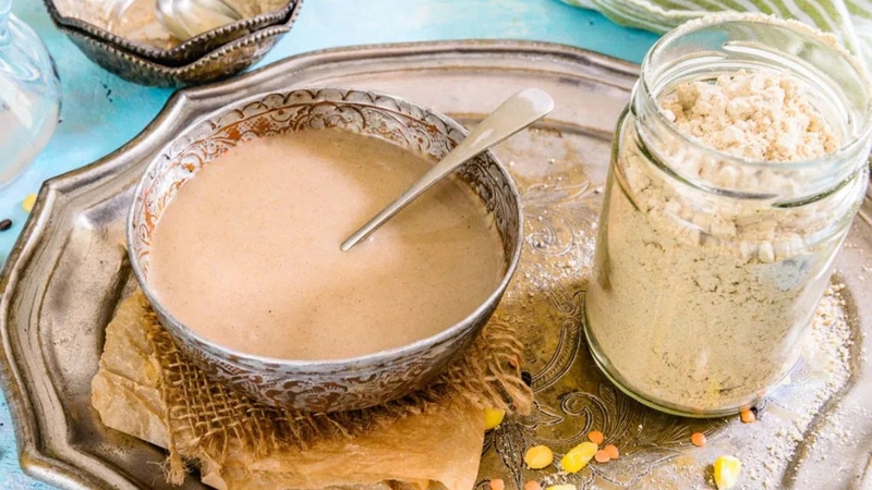 Nên chọn&nbsp;bột ăn dặm cho trẻ dị ứng đạm bò&nbsp;dưới sự tư vấn của bác sĩ